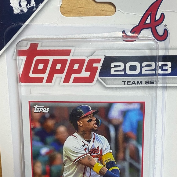 Atlanta Braves 2023 Topps Factory Sealed 17 Card Team Set Baseball Limited - Picture 2 of 5